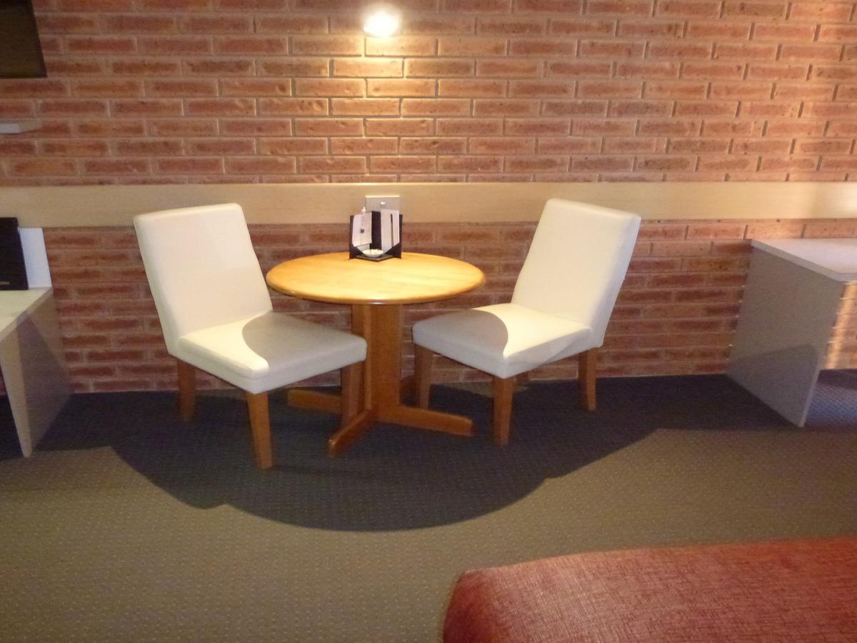 Colonial Motor Inn Bairnsdale Golden Chain Property Esterno foto