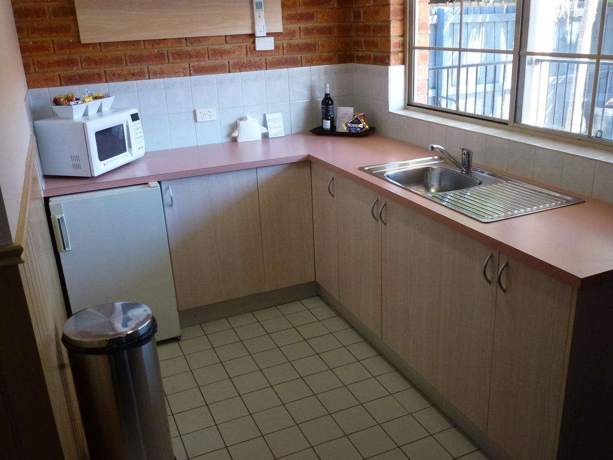 Colonial Motor Inn Bairnsdale Golden Chain Property Esterno foto