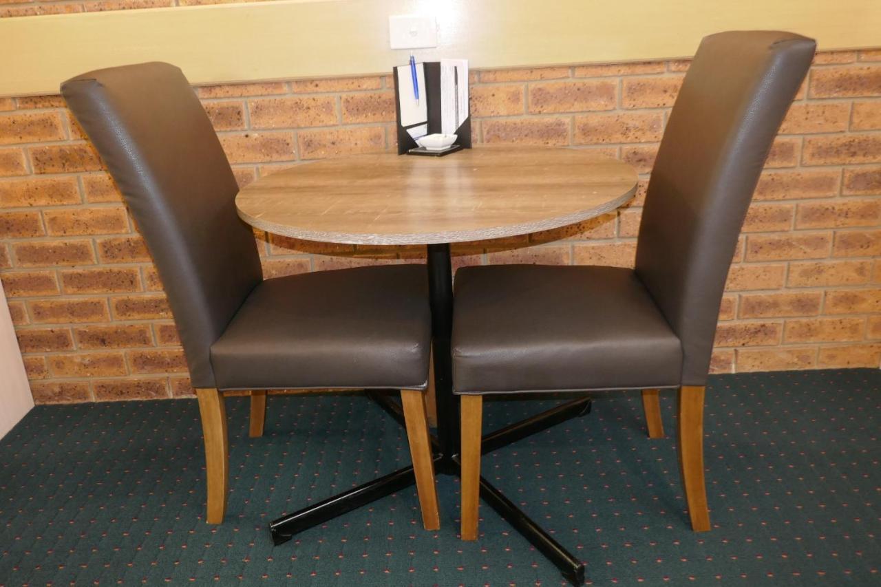 Colonial Motor Inn Bairnsdale Golden Chain Property Esterno foto